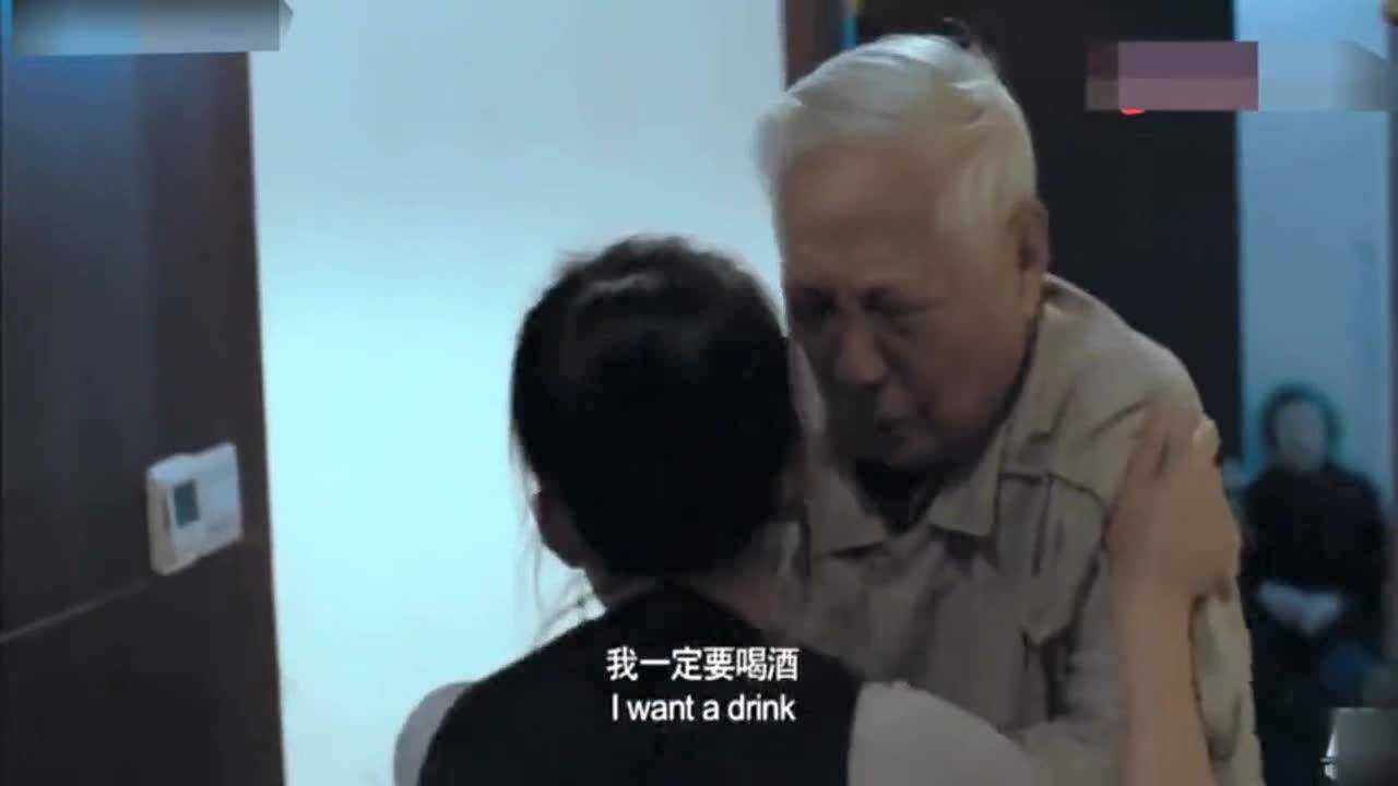 小伙送外卖被美女刁难，美女引诱外卖小哥，不料小伙嫌弃不已_高清