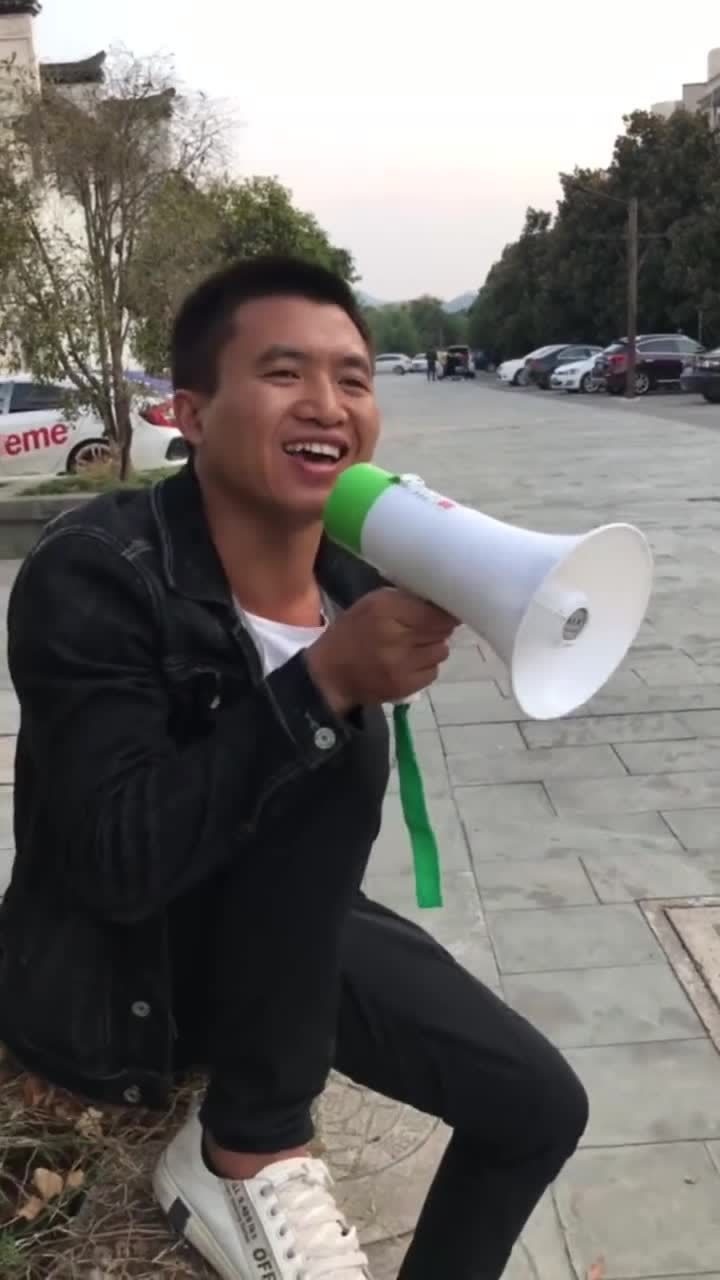 小伙子的人生巅峰啊