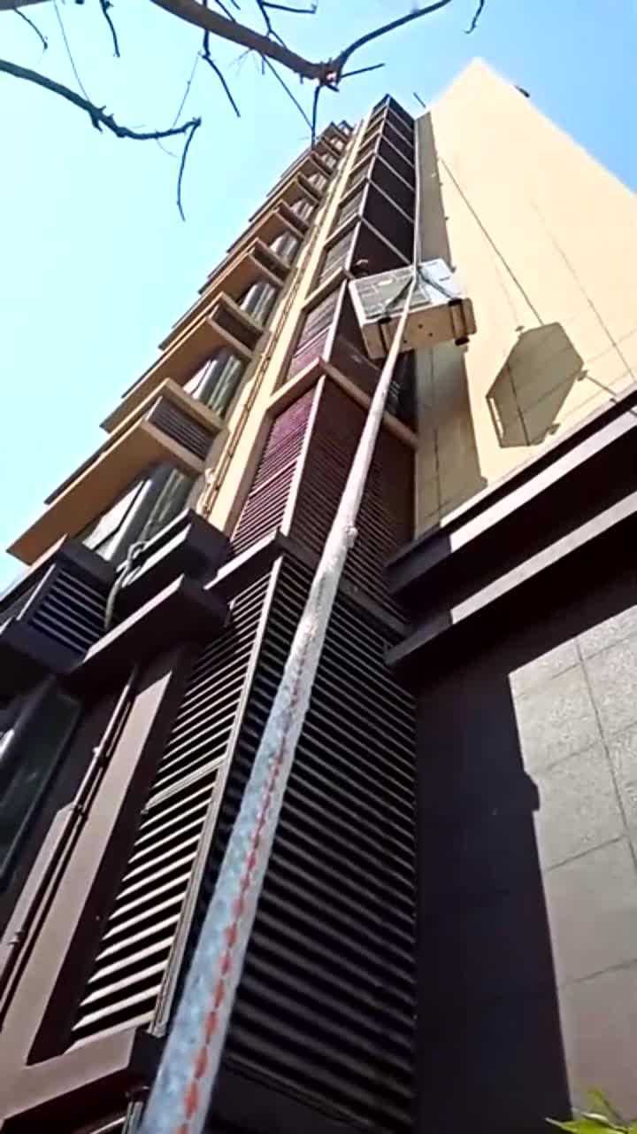 高层空调外机安装看到这一幕设计师们不惭愧吗