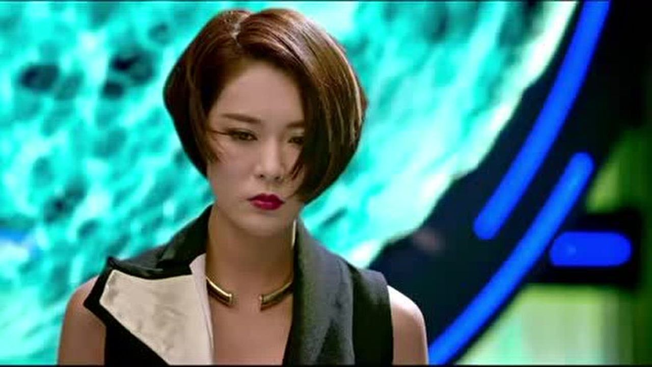 澳门风云皮衣女改名金衣通过电击考验正式加入邪恶组织