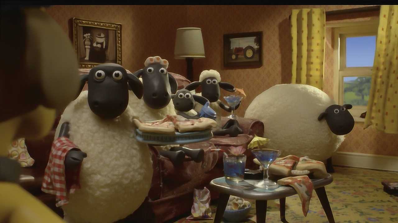 小羊肖恩:羊羊去主人家里逍遥,吃三明治喝饮料,真是太享受了