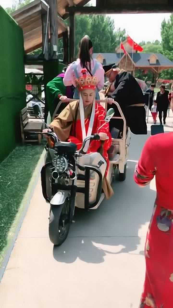 唐僧这个操作让佛祖羡慕不已有三轮以后取经方便多了