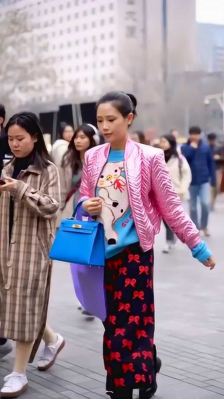 我滴老家就住在这个屯儿