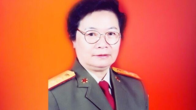 她是中国第一位女中将,丈夫是上将,父亲更是位列十大开国元帅!