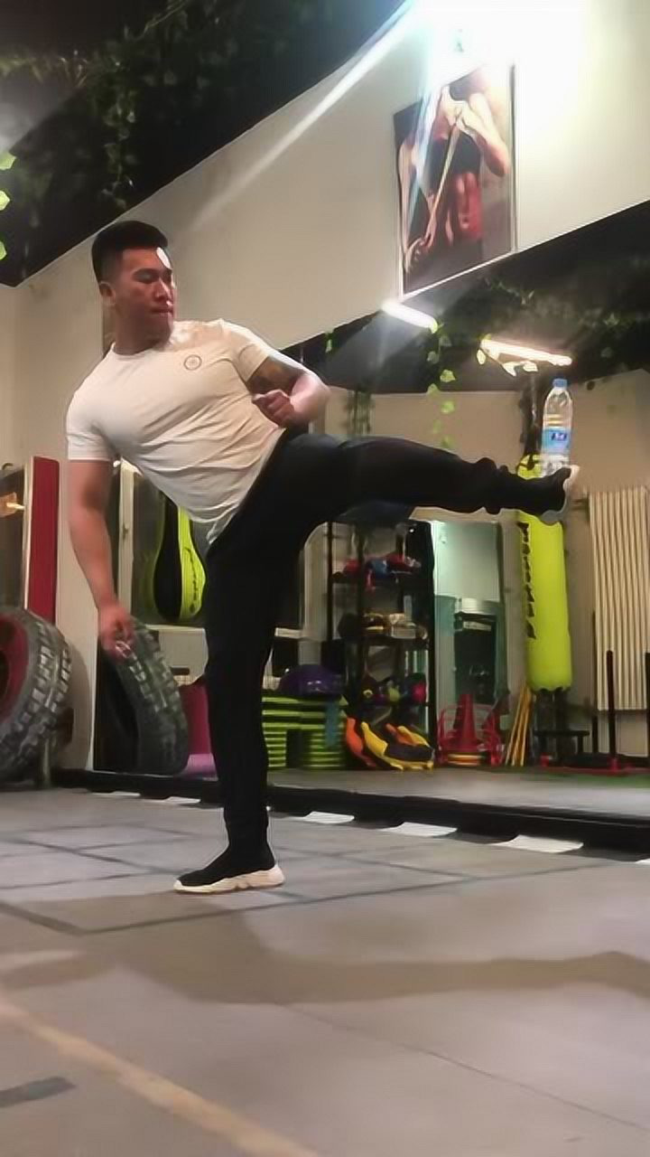 侧踹腿的控制啊