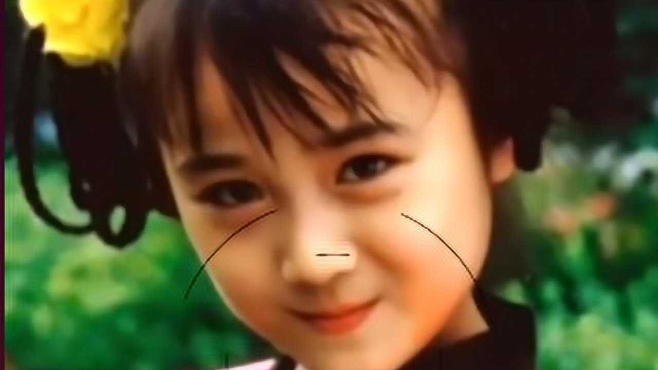 还记得西游记里的一秤金吗如今19岁了真是从小美到大啊