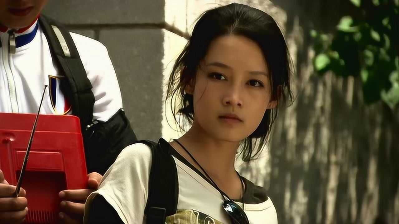 守望的天空袁卫国失望离开葡萄在远处眼看着他走