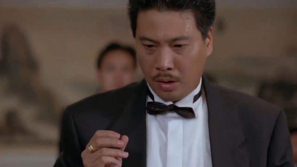 万梓良赌博发现赌后出千后吃牌,吃牌的表情一般人学不会!