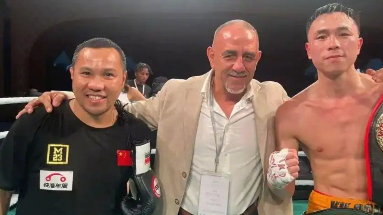 体坛记忆|徐灿老对手利伍德vs卡卡斯!纳瓦雷特vs苏亚雷斯!