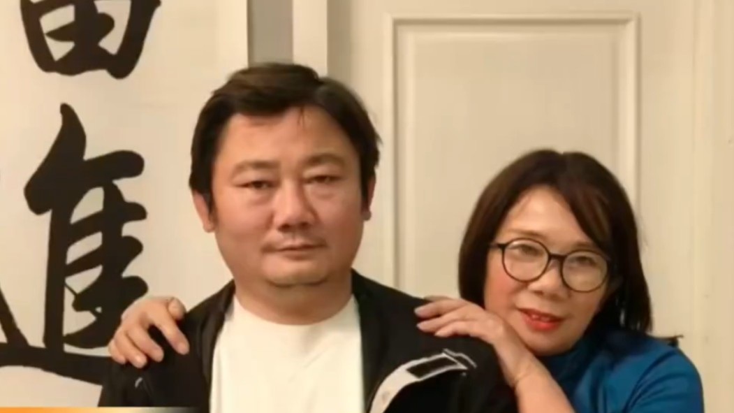 张雪母亲何琼身份曝光:湖南诗人+作家,曾抵押房子借他55万创业_腾讯新闻