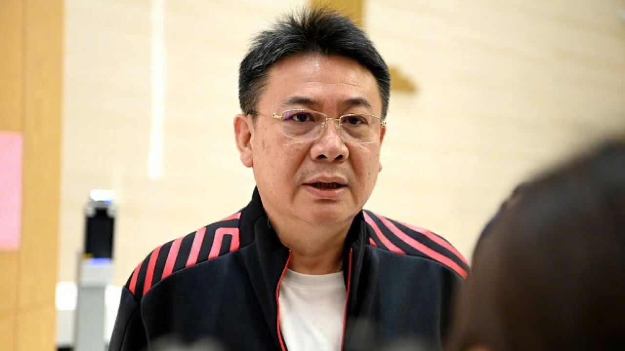 蔡斌采访遭球迷嘲讽!组队时间短不是借口,点评王云蕗思想不集中