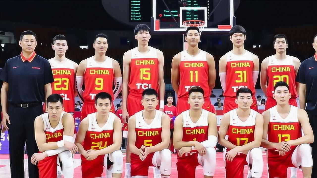 中国男篮12人年薪分别是多少仅有两人超千万最低的120万