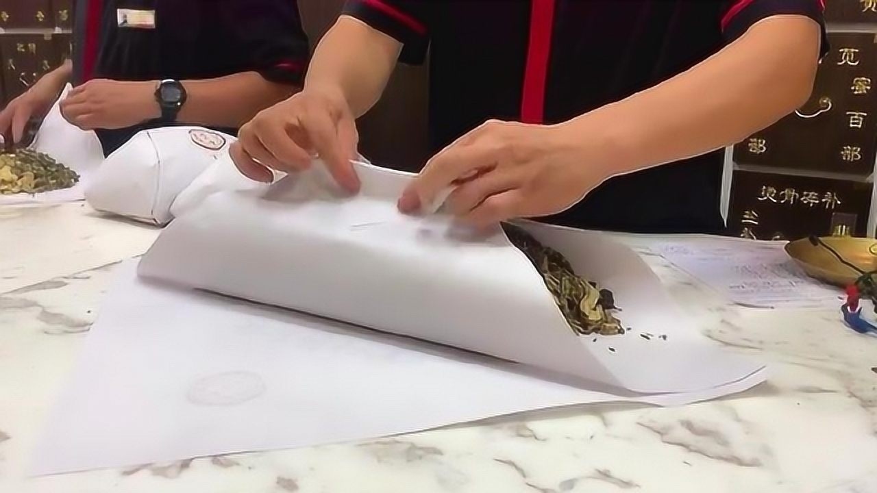 原来中药包都是手工包出来的,这手法绝了,网友:两个字,漂亮!_高清1080P在线观看平台_腾讯视频