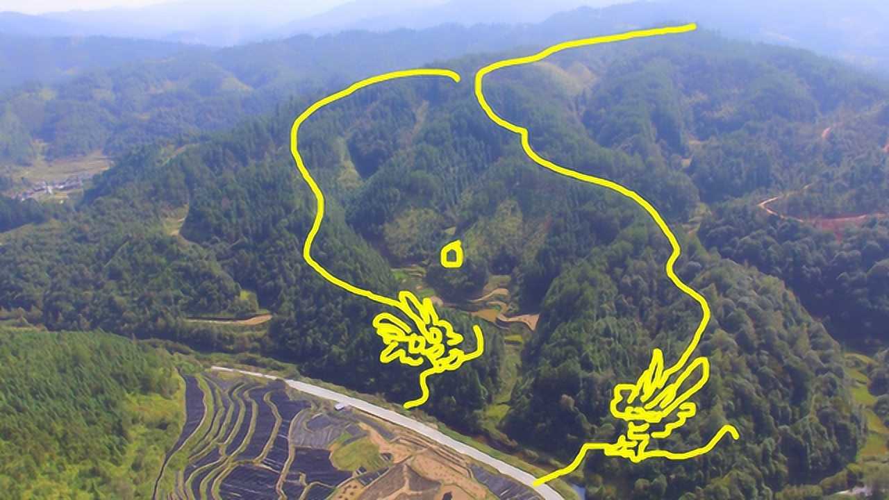 此地双龙同时下山,地形独特,上等的风水宝地