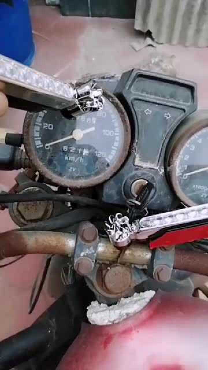 摩托车正确挂档方法不看后悔