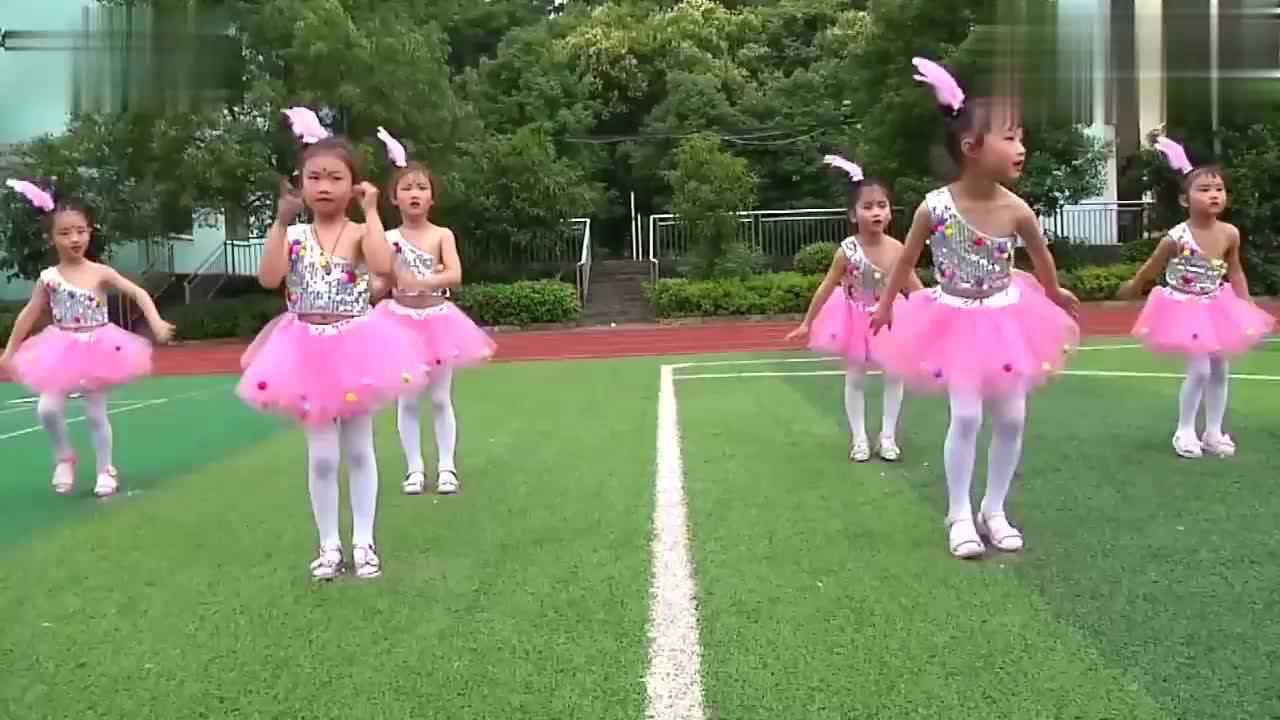1一3岁幼儿舞蹈《感觉自己萌萌哒》，孩子们跳得很欢快_高清