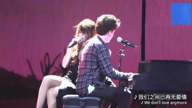 见过最甜蜜的男女合唱现场,忍不住单曲循环