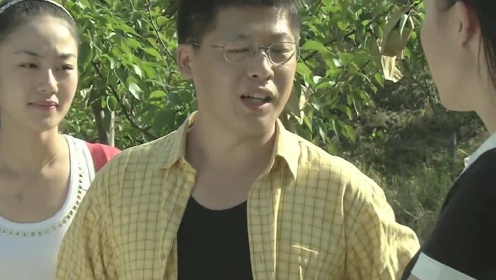 乡村爱情:黄亚萍来看谢永强的果园,答应收购他的果子_高清1080p在线