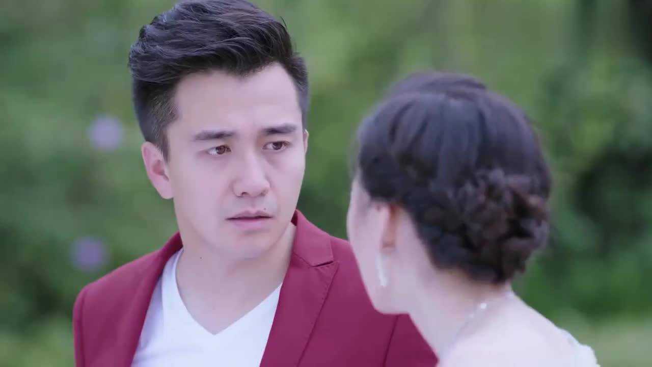 暖爱:霍栀在别墅拍广告,不料碰到了熟人,还叫她的名字