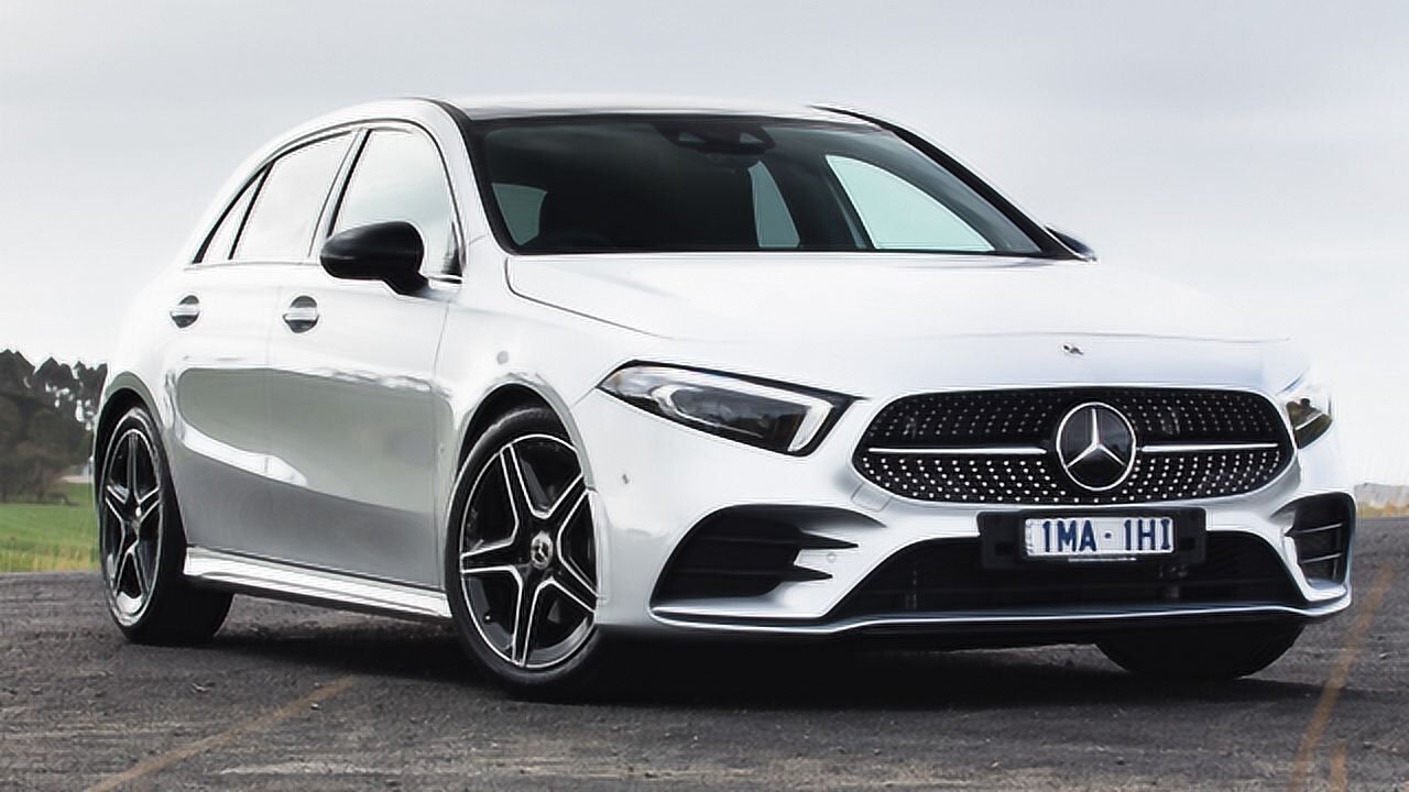 奔驰a2204matic两厢版上市售3128万元