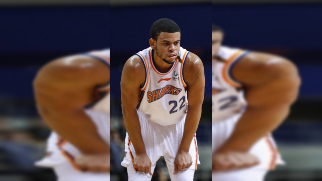 就是自信!麦卡勒姆接球就投命中3 1