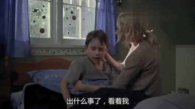 午夜凶铃2:到底做了什么梦,能被吓成这样,连被子都湿了!