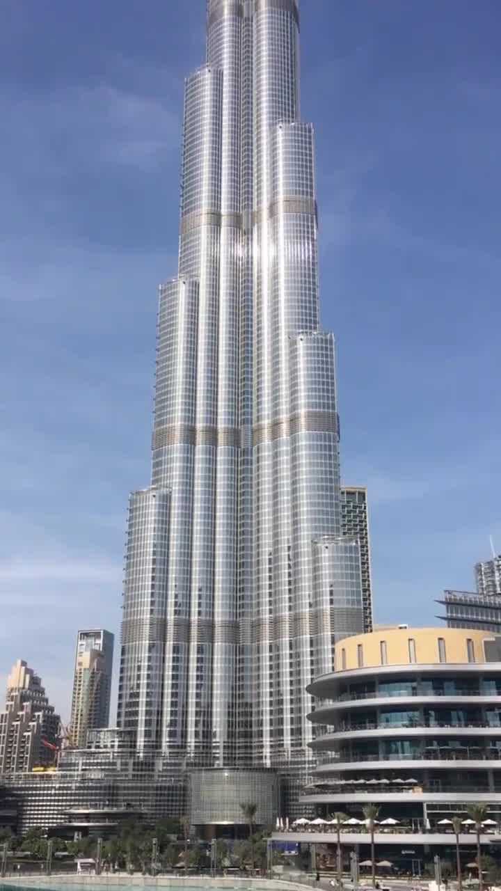 见识一下,世界第一高楼,828米的迪拜塔,眼前这一幕,太壮观了