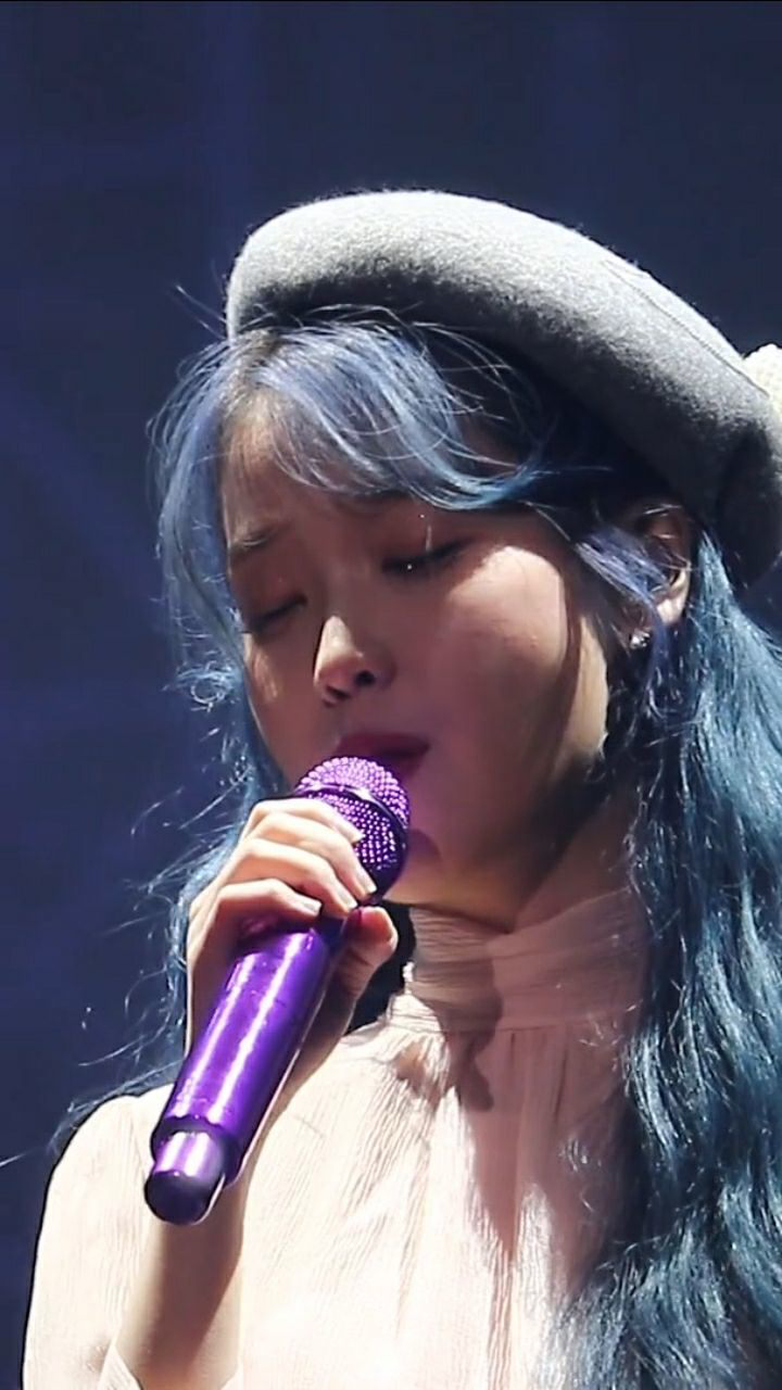 iu李知恩变胖之后整张脸看着好大啊