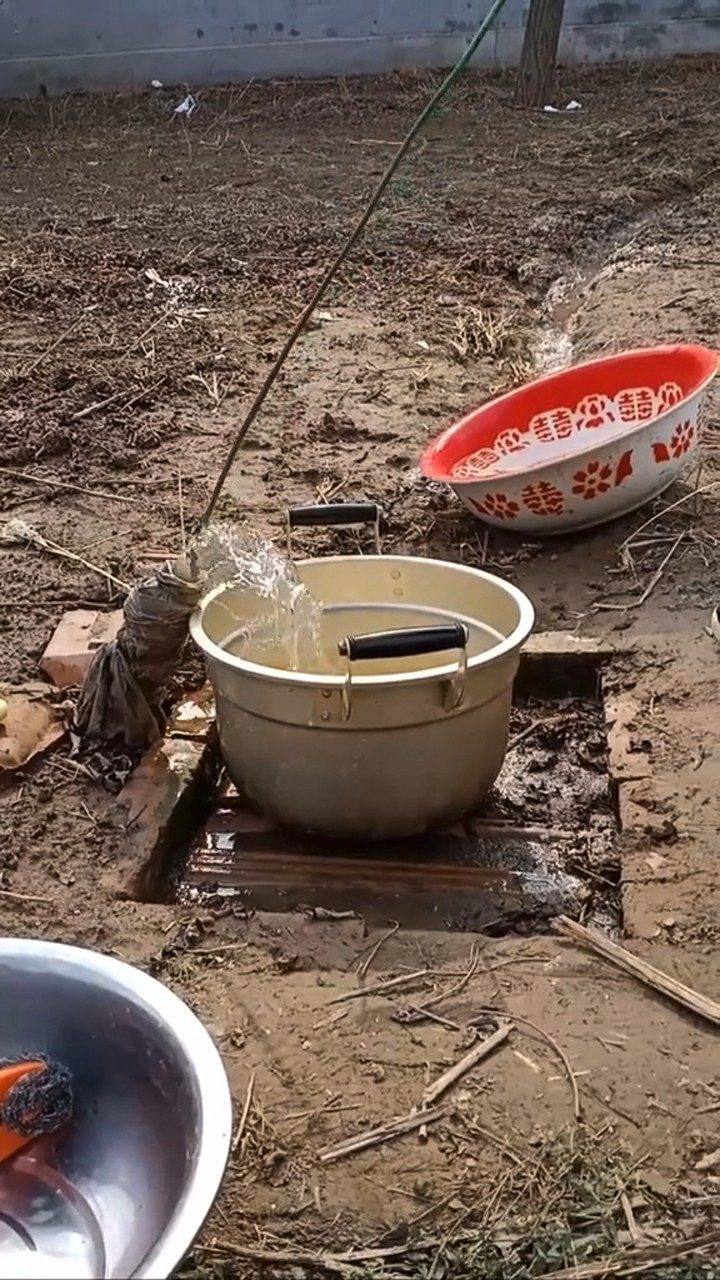 农村的拉水井,地下水