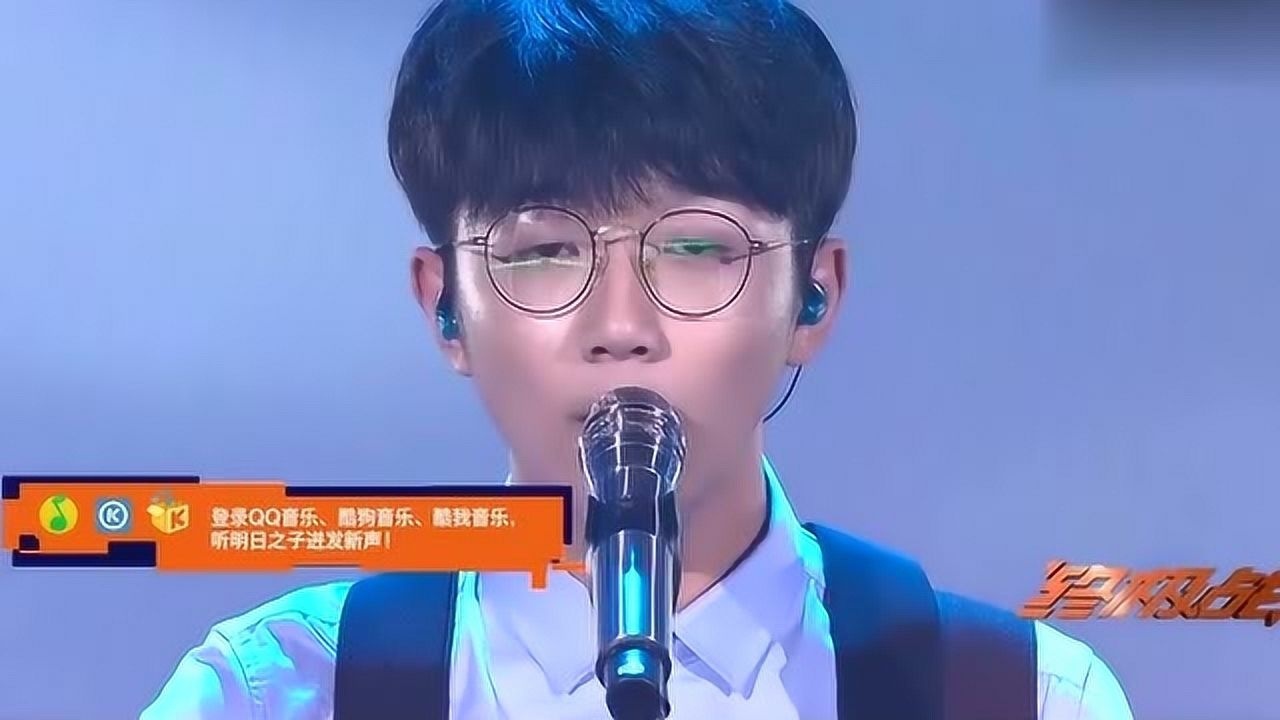 明日之子:钟易轩自弹自唱原创歌曲《长大》,开口就跪了