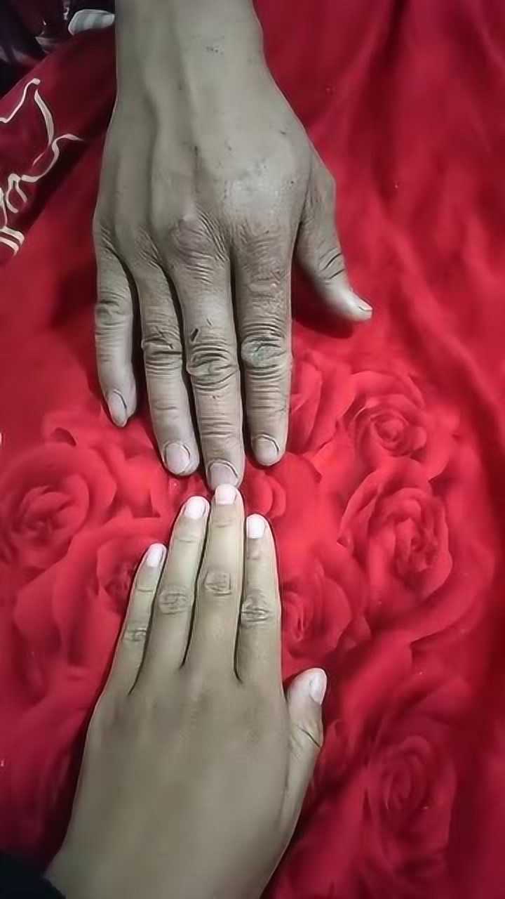 劳动人民的双手,这苍老的样子,真是让人心疼!