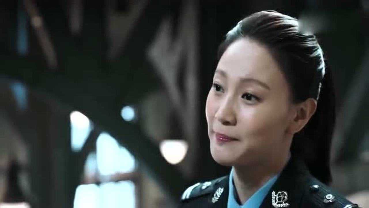 猎毒人警方找到了文娜但是他已经死在了荒郊野外