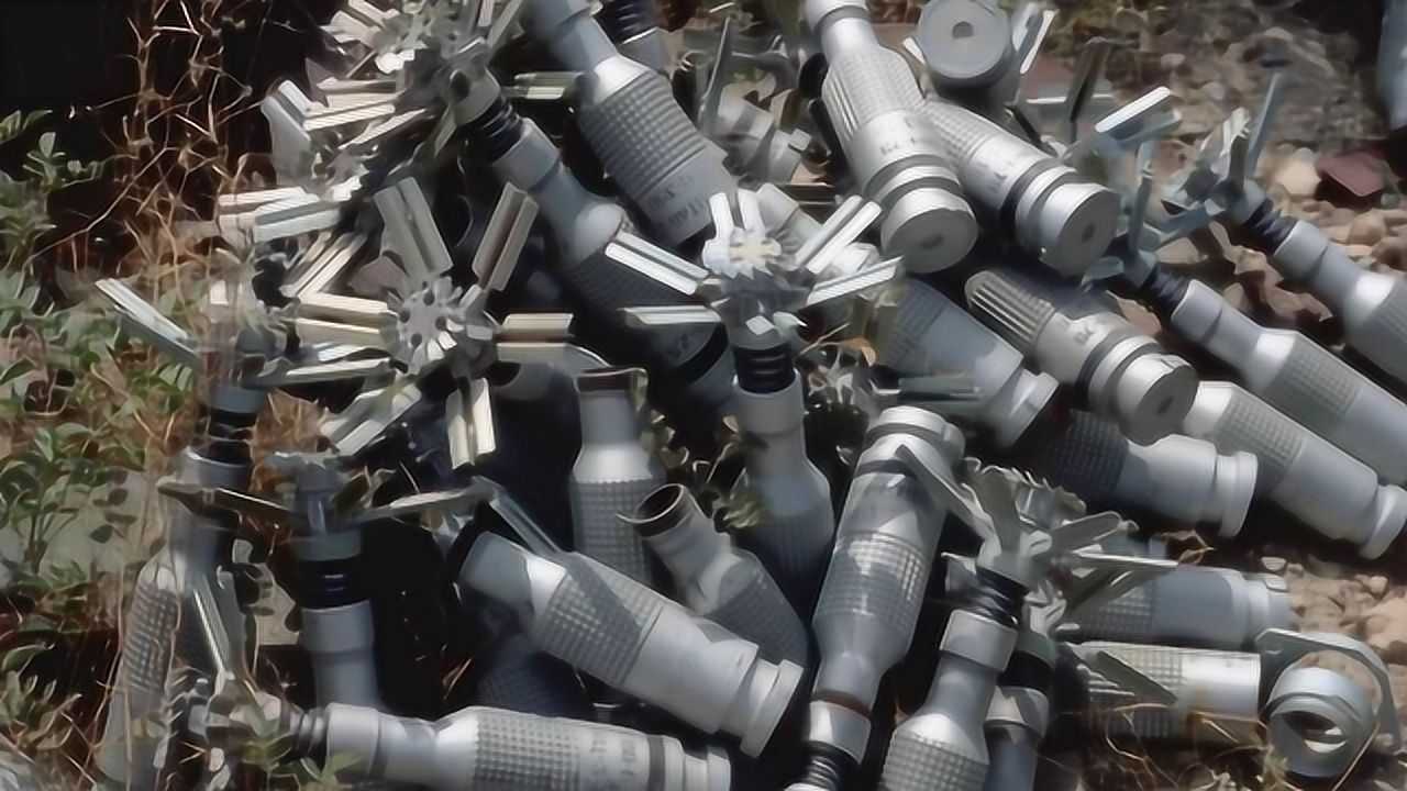 150枚集束炸弹爆炸，75万钢针从空中坠下，10分钟内刺穿上千人_高清