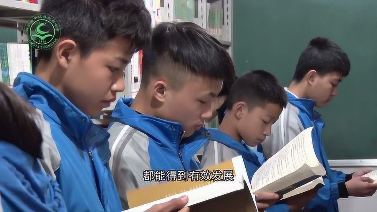 中江龙台中学的校服图片