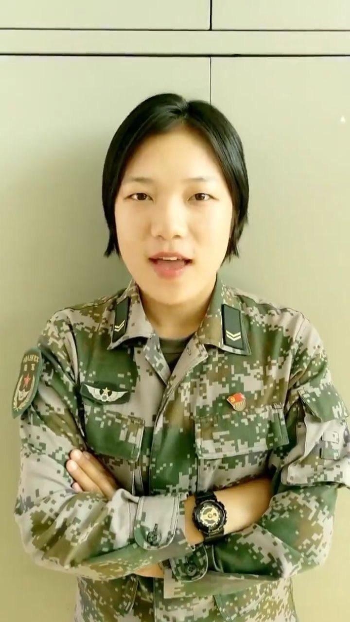 兵姐姐告诉我们什么才是高手哈哈