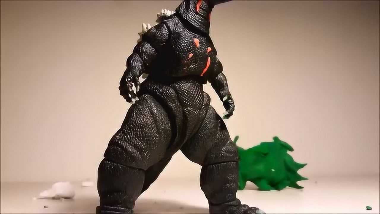 哥斯拉与碧奥兰蒂对战在哥斯拉面前就是个植物僵尸