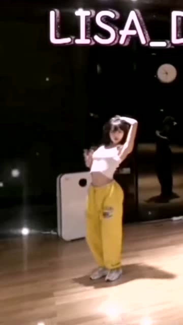 Lisa适合最简单穿搭，完美符合她的性格特点，简单纯粹_高清1080P在线观看平台_腾讯视频