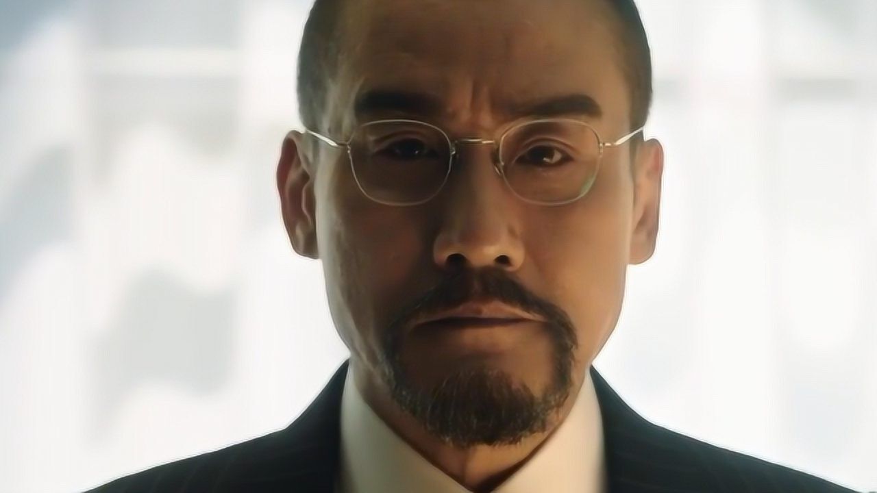 寒战2立法会特别调查委员会就要开始李文彬戴上儿子送的眼睛