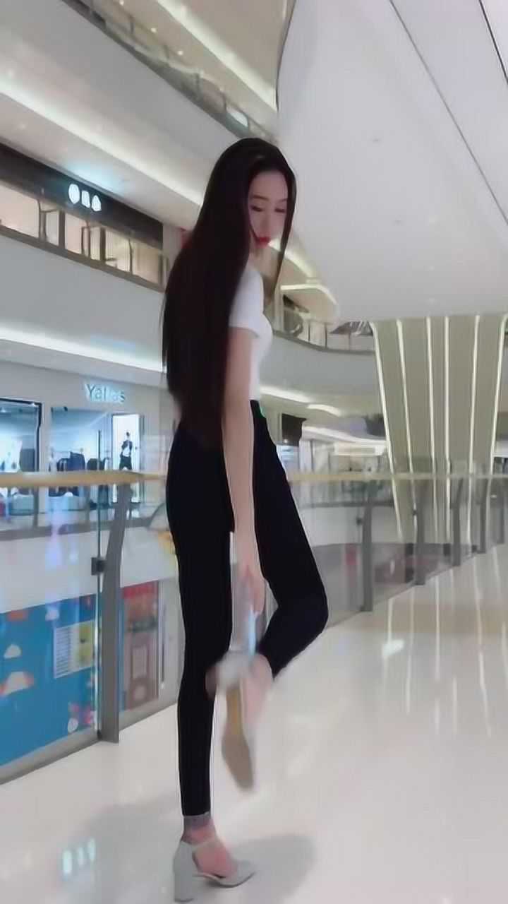 网红美女主播走秀直播_高清