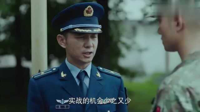 马当先选拔中勇夺第一,张启称赞:真不愧是军中耐力王!