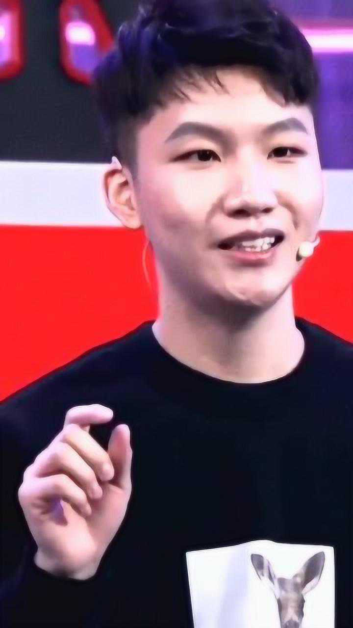 刘筱亭比心还这么有节拍