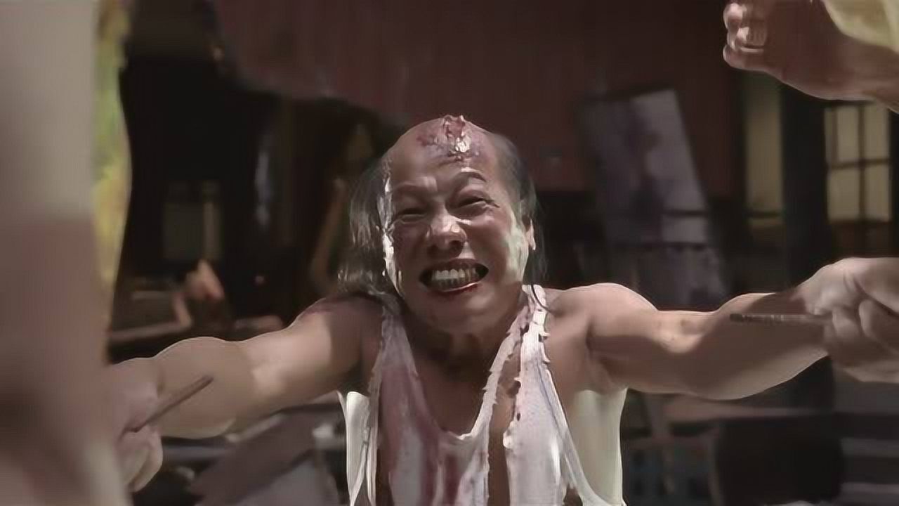 没想到火云邪神也会用暗器