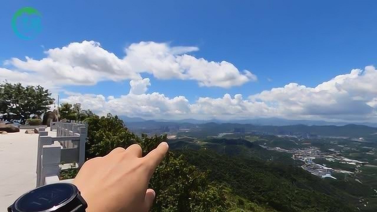 实拍深圳阳台山顶俯瞰整个深圳,这景色真是太美了,值得你来看看