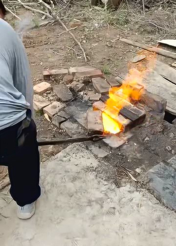 这才是真正的炼金,温度接近2000度,古法炼金术!