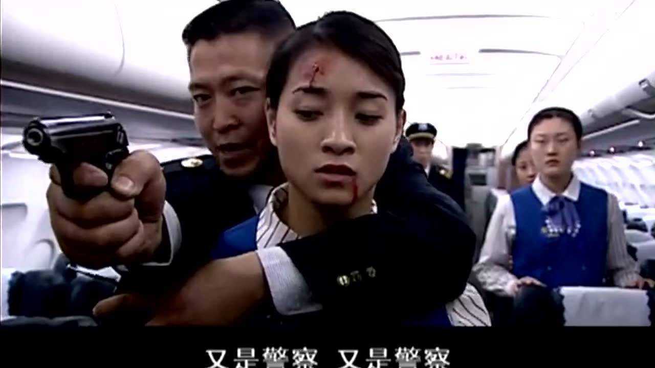 美女警察假扮医生救人质却被敌人发现身份结局太惊心动魄