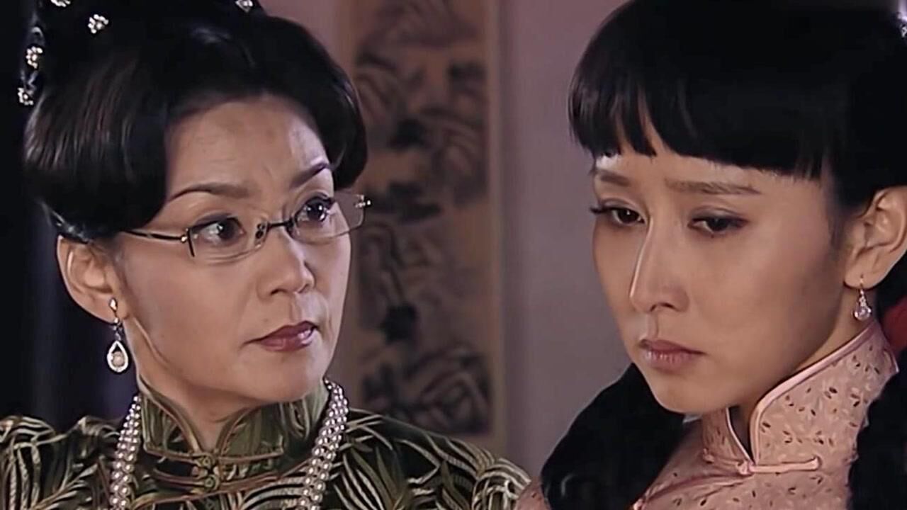 女人的战争丫鬟怀上了夫人强行要她把肚子清理干净逐出家门
