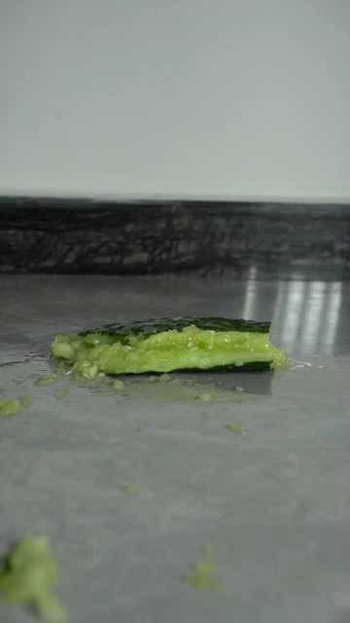 该来的总会来的踩食物解压很舒适最后的结局让人猝不及防