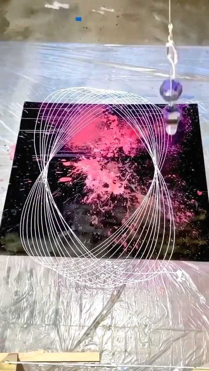 灵感作画利用傅科摆原理满满艺术感