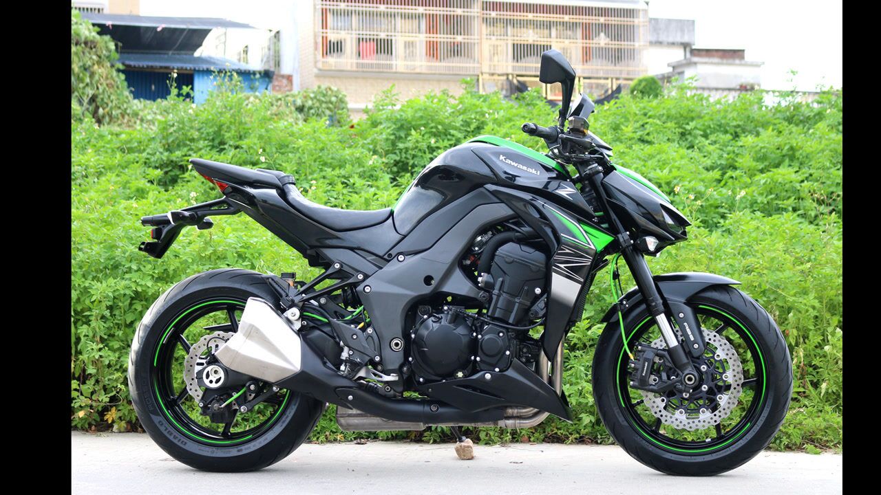 骏联车行2017川崎z1000大蟒蛇