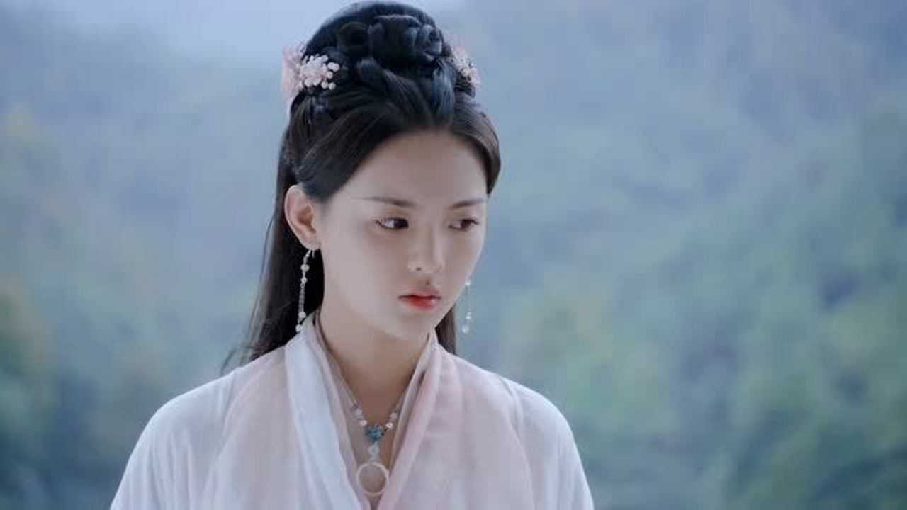 且听凤鸣君临渊一行人达到巴老头住处凤舞的身份要暴露了